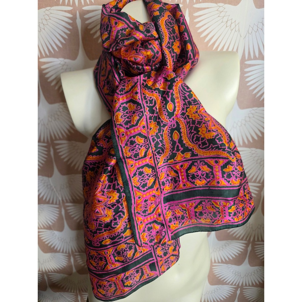 VTG Handwoven 100% Pure Silk Scarf India Pink Orange Black Mandala Paisley Wrap - Picture 2 of 6